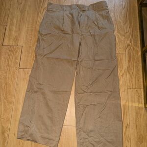 Everlane Khaki Chinos